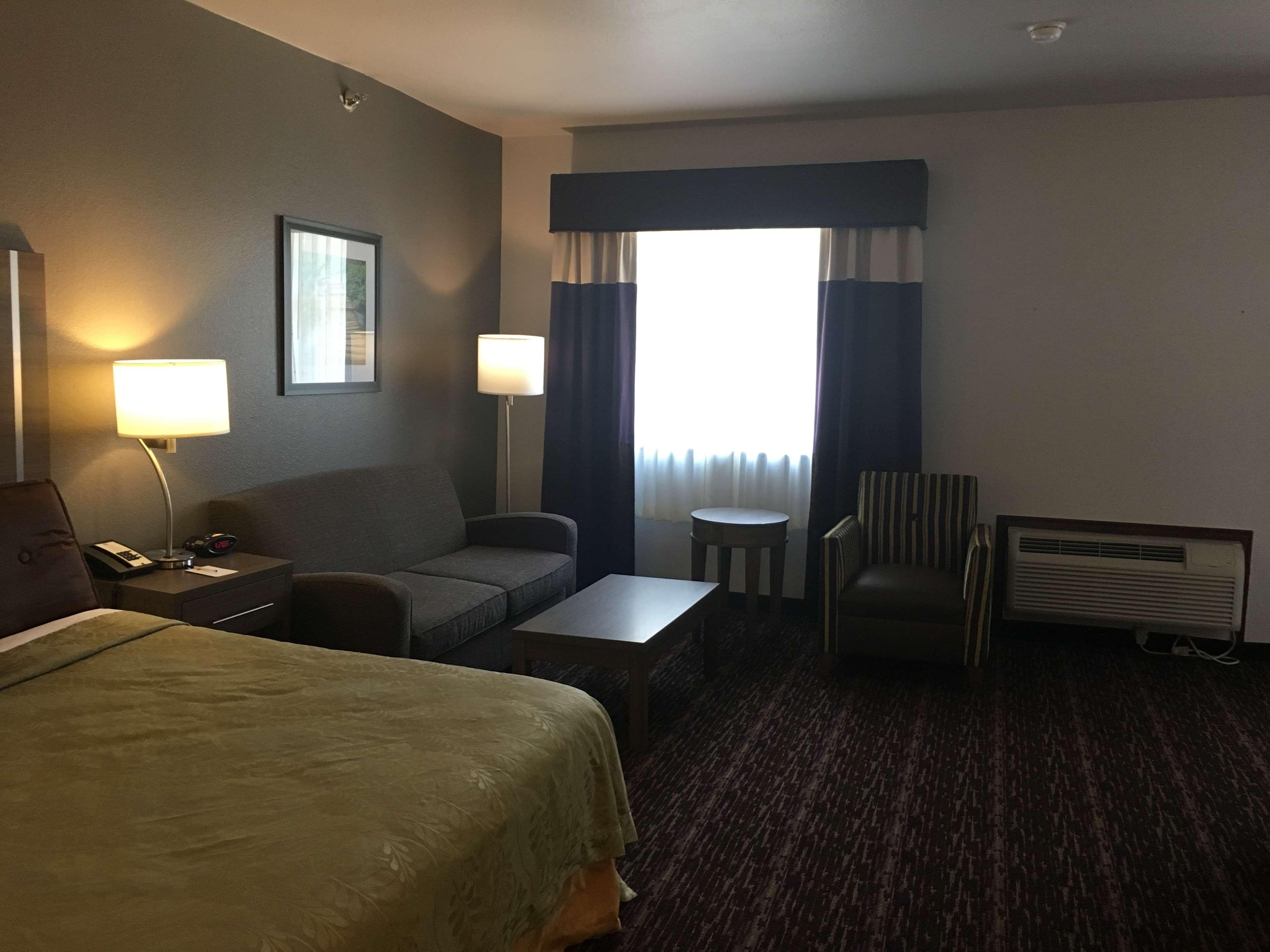 Hotel Surestay By Western Edmond